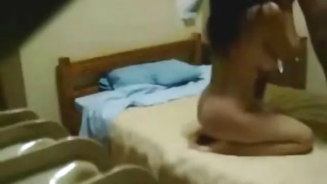 शेर्लोट से पता चलता है बंद सेक्सी फिल्में फुल मूवी एचडी उसके नए सेक्स खिलौना