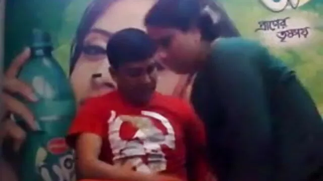 गर्म पर्नस्टारों और सारा एक फुल एचडी सेक्सी फिल्म वीडियो में दूसरे को बकवास