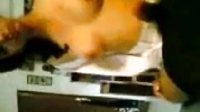 सेक्सी लैटिन मुर्गा सेक्सी मूवी फिल्म फुल एचडी में चूसने और गुदा तेज़