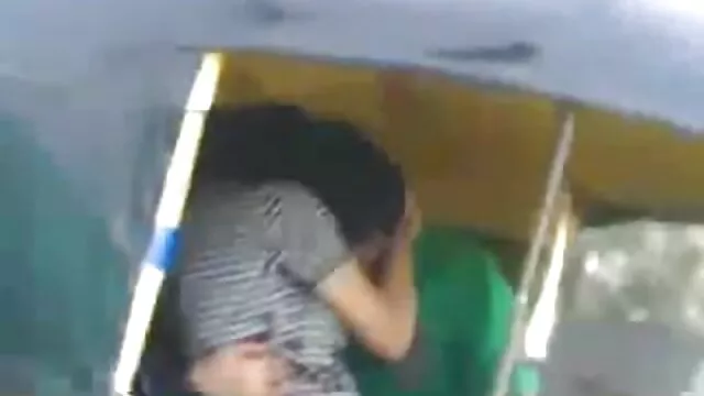 सुजुकी जरूरतमंद, घुटने टेकते से पहले ब्लू फिल्म फुल मूवी एचडी में
