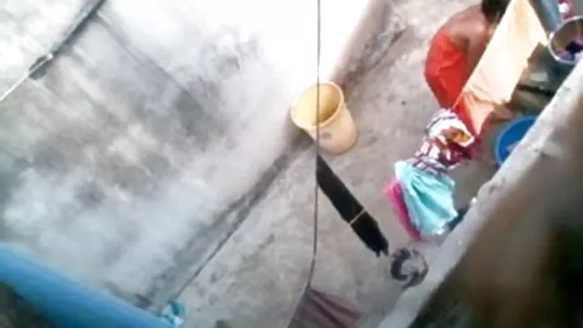 एशियाई बेब कट्टर मुर्गा ब्लू फिल्म फुल एचडी सवारी के लिए तैयार है