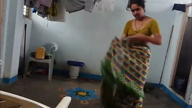 गलफुला सुनहरे सेक्सी वीडियो फुल एचडी मूवी बालों वाली कट्टर