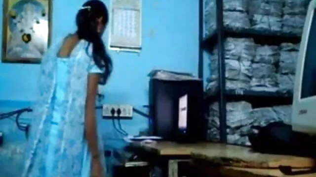 सुंदर सेक्सी फिल्म फुल एचडी में महिला समलैंगिकों को कुछ बिल्ली और पैर