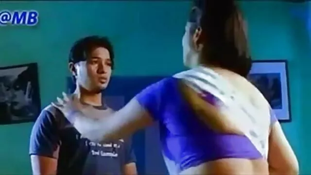 अंग्रेजी बीबीडब्ल्यू के साथ मिल्फ Kiki सेक्सी फिल्म हिंदी फुल एचडी इंद्रधनुष एक dildo fucks