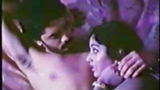 सुनहरे बालों वाली मुंडा बिल्ली के साथ बीएफ सेक्सी मूवी फुल एचडी तुला और गड़बड़
